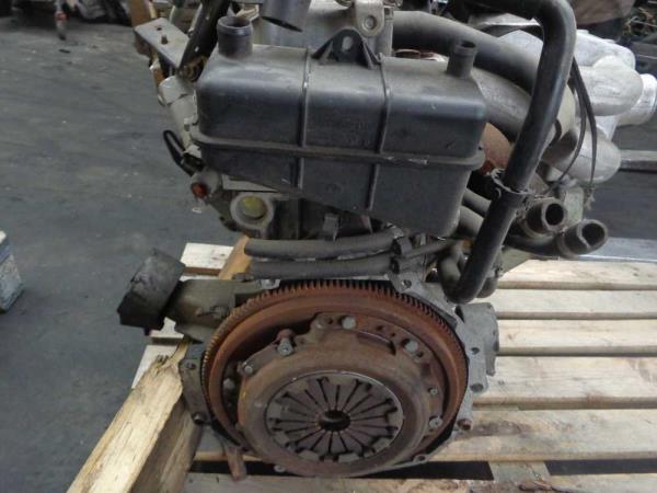 MOTEUR RENAULT 2.1D CODE J8SA600 - Vue 5